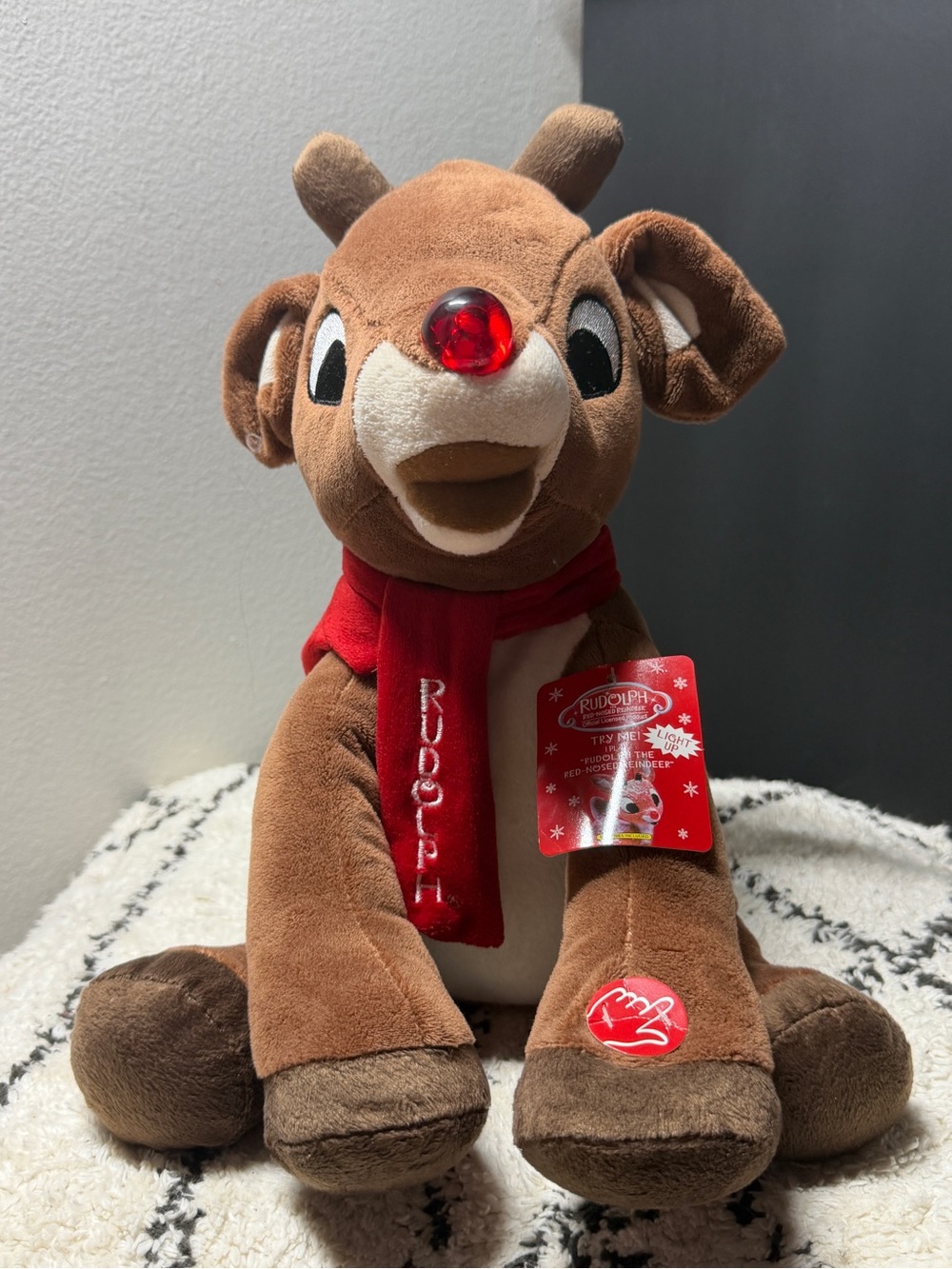 2016 DanDee Rudolph Red Nosed Reindeer Animated Singing Light Up Plush w/ Tags